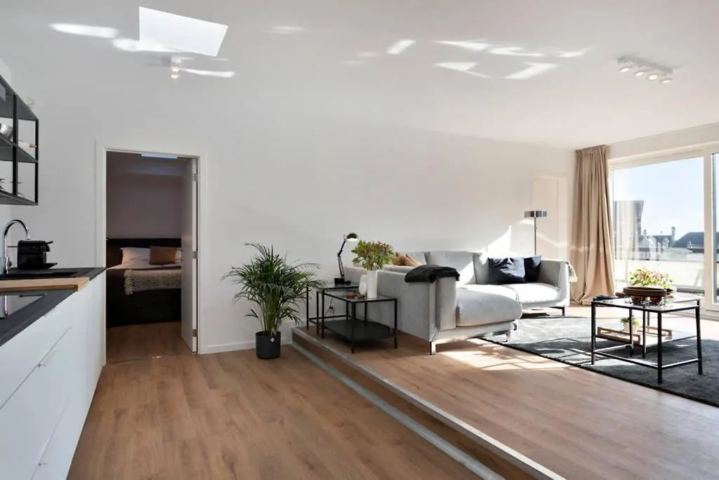 אנטוורפן City Penthouse, Rooftop Terrace, Free Netflix, Wifi And Airco דירה
