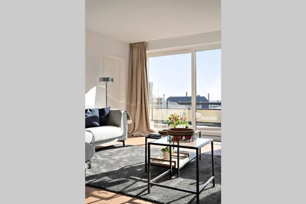 אנטוורפן City Penthouse, Rooftop Terrace, Free Netflix, Wifi And Airco דירה